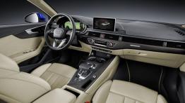 Audi A4 B9 Sedan (2016) - pełny panel przedni