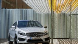 Mercedes CLA 250 Edition 1 (C117) 2012 - widok z przodu