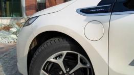 Opel Ampera Hatchback 5d Elektryczny 150KM - galeria redakcyjna - koło