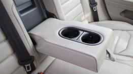Volkswagen Golf VII TDI - wersja amerykańska - podłokietnik tylny