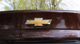Chevrolet Aveo T300 Sedan 1.3D 95KM - galeria redakcyjna - emblemat