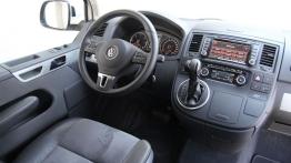 Volkswagen T5 Multivan Facelifting 2.0 BiTDI 180KM - galeria redakcyjna - kokpit