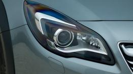 Opel Insignia Country Tourer 2.0 - galeria redakcyjna - prawy przedni reflektor - wyłączony