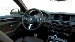 BMW Seria 5 F10 535d 313KM - galeria redakcyjna - kokpit