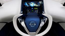 Nissan Pivo 3 Concept - kokpit