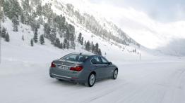 BMW serii 7 xDrive Facelifting - widok z tyłu