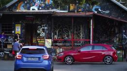 Mercedes A 180 (W176) 2012 - lewy bok