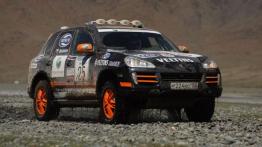 Porsche Cayenne S Transsyberia - widok z przodu