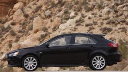 Mitsubishi Lancer IX Hatchback - lewy bok