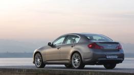 Infiniti G37 Sedan FL - widok z tyłu