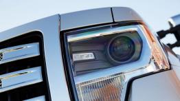 Ford F-150 - model 2013 - lewy przedni reflektor - wyłączony