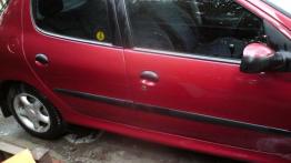 Peugeot 206  Hatchback - galeria społeczności - prawy bok