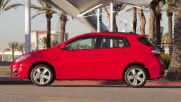 Toyota Matrix 2011 - lewy bok
