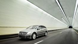 Mercedes klasy R 2011 - widok z przodu