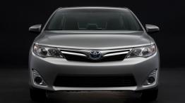 Toyota Camry Hybrid 2012 - widok z przodu
