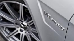 Mercedes E63 AMG 2012 - emblemat boczny