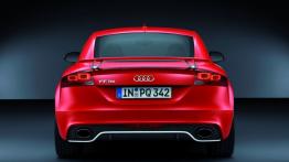 Audi TT RS plus - tył - reflektory włączone