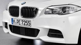 BMW M550d sedan - zderzak przedni
