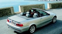 BMW Seria 3 Cabrio - widok z tyłu