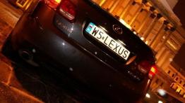 Lexus GS430 Prestige - widok z tyłu