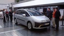 Citroen C4 Picasso - widok z przodu