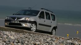 Dacia Logan MCV - widok z przodu