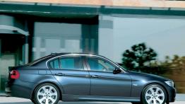BMW Seria 3 E90 - prawy bok