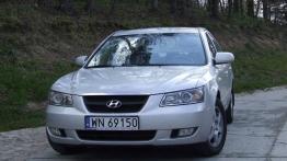 Hyundai Sonata - widok z przodu