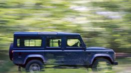 Land Rover Defender 2007 - prawy bok