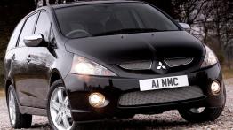 Mitsubishi Grandis - widok z przodu