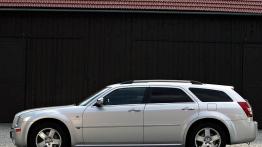 Chrysler 300C Touring - lewy bok