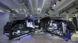 Land Rover Range Rover Sport II (2014) - szkice - schematy - inne ujęcie