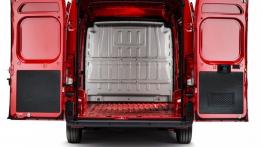 Fiat Ducato III Facelifting Furgon (2014) - tył - bagażnik otwarty