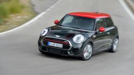 Mini John Cooper Works 2015 - widok z przodu