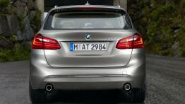 BMW 225i Active Tourer (2014) - widok z tyłu