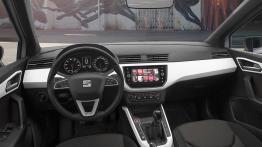 Seat Arona (2017) - kokpit