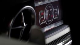 Mercedes SLS AMG Roadster 2012 - radio/cd/panel lcd