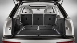 Audi Q7 II (2015) - bagażnik, siedzenia trzeciego rzędu złożone