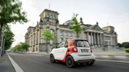 Smart fortwo III (2015) - widok z tyłu
