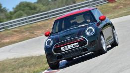 Mini John Cooper Works 2015 - widok z przodu