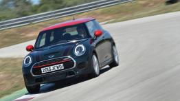 Mini John Cooper Works 2015 - widok z przodu