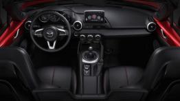 Mazda MX-5 IV (2015) - widok ogólny wnętrza z przodu