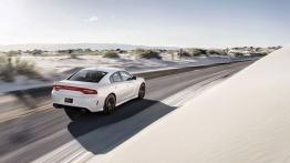 Dodge Charger SRT Hellcat (2015) - widok z tyłu