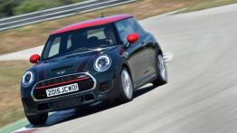 Mini John Cooper Works 2015 - widok z przodu