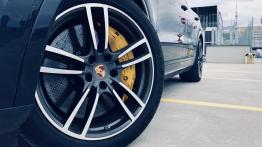 Porsche Cayenne Turbo – Touareg w przebraniu?