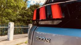 Peugeot 5008 – minivan po francusku