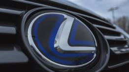 Lexus RX 200t kontra RX 450h – benzyna lepsza od hybrydy?