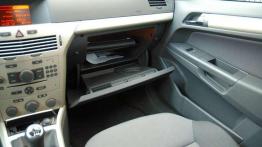 Opel Astra III sedan 1.3 CDTI - spory sedan dla oszczędnych