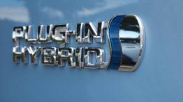 Zmusza do przemyśleń - Toyota Prius Plug-in Hybrid