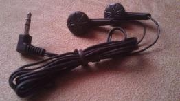 Przenośny odtwarzacz DVD marki Vordon - sposób na spokojną podróż?